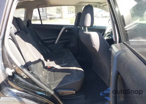 2018 Toyota Rav4 Xle z USA, uszkodzony, nr VIN 2T3WFREV5JW478882